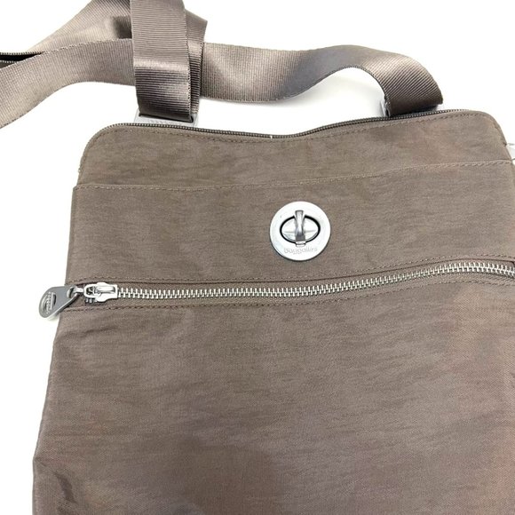 Baggallini Nylon crossbody bag purse Taupe Brown adjustable strap travel casual - Picture 9 of 9